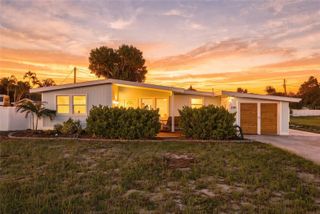 2110 ALCAZAR WAY S, St Petersburg, FL 33712