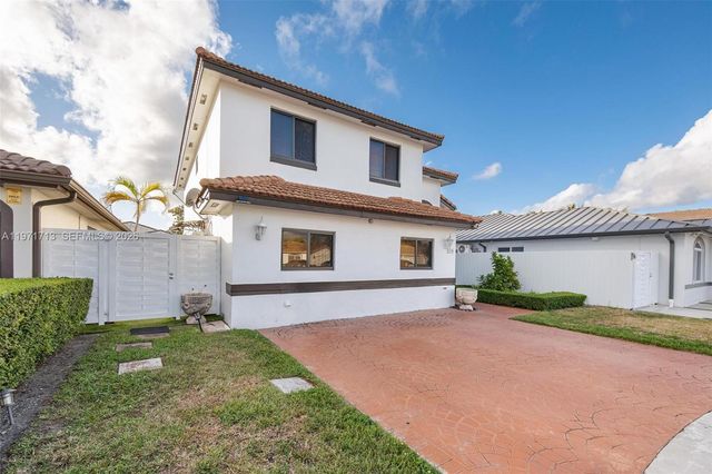 1140 SW 85th Ct, Miami, FL 33144