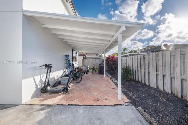 1140 SW 85th Ct, Miami, FL 33144