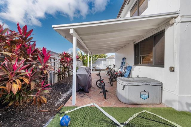 1140 SW 85th Ct, Miami, FL 33144