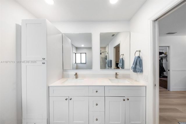 1140 SW 85th Ct, Miami, FL 33144