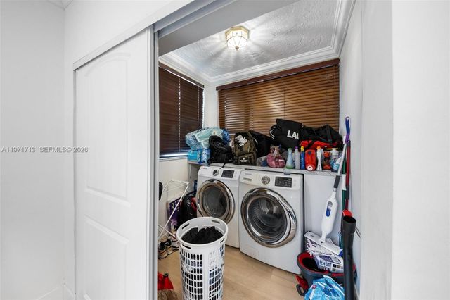 1140 SW 85th Ct, Miami, FL 33144