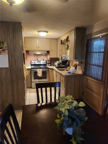 59 Wells Avenue, Warwick, RI 02889