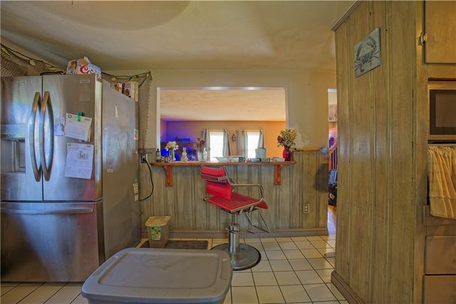 59 Wells Avenue, Warwick, RI 02889