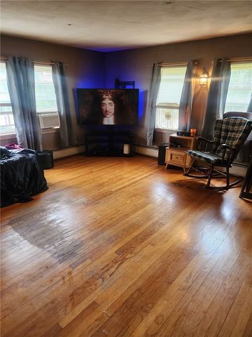 59 Wells Avenue, Warwick, RI 02889