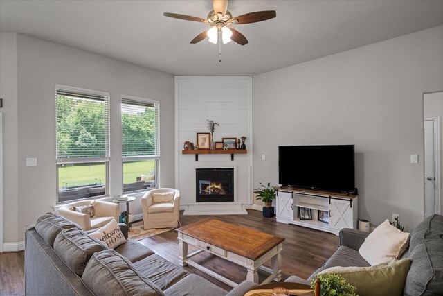 536 Private Road 7017, Edgewood, TX 75117