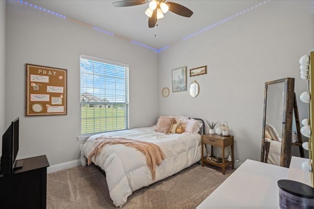 536 Private Road 7017, Edgewood, TX 75117