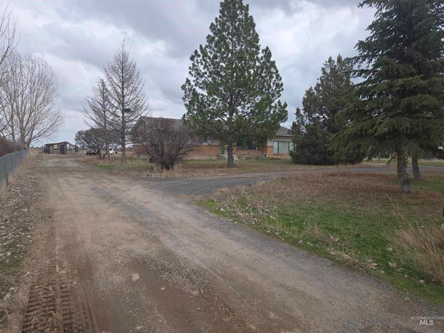 3636 N 3200 E, Twin Falls, ID 83301