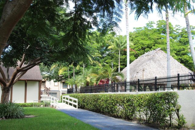 22383 Thousand Pines Lane, Boca Raton, FL 33428