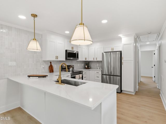 1513 Mountain View Court, Hillsborough, NC 27278