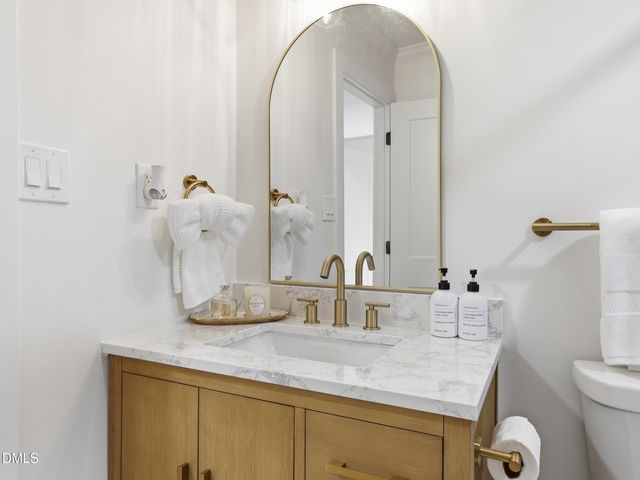 1513 Mountain View Court, Hillsborough, NC 27278