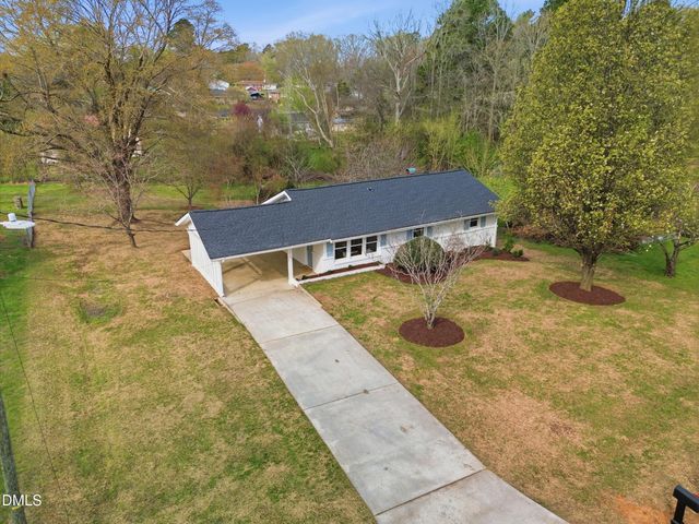 1513 Mountain View Court, Hillsborough, NC 27278
