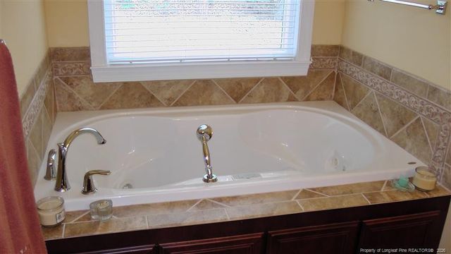 158 Sherwood Lane, Sanford, NC 27332
