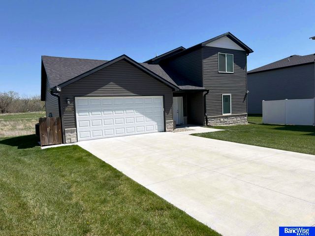 4856 N 36th Street, Lincoln, NE 68504