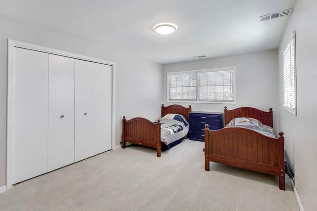 798 S Linden Avenue, Elmhurst, IL 60126