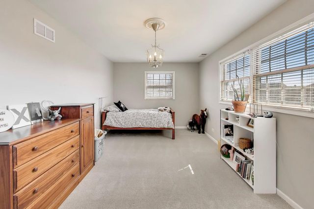 798 S Linden Avenue, Elmhurst, IL 60126