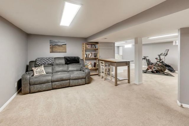 798 S Linden Avenue, Elmhurst, IL 60126