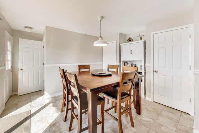 798 S Linden Avenue, Elmhurst, IL 60126