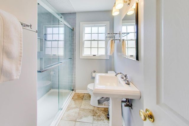 798 S Linden Avenue, Elmhurst, IL 60126