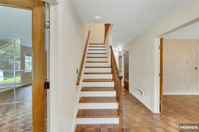 12 Glenwood Avenue, Demarest, NJ 07627