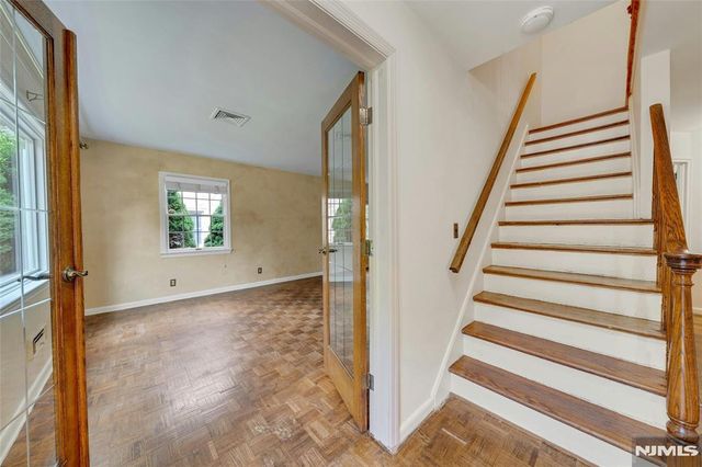 12 Glenwood Avenue, Demarest, NJ 07627