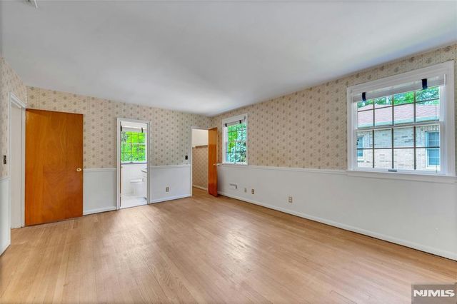12 Glenwood Avenue, Demarest, NJ 07627