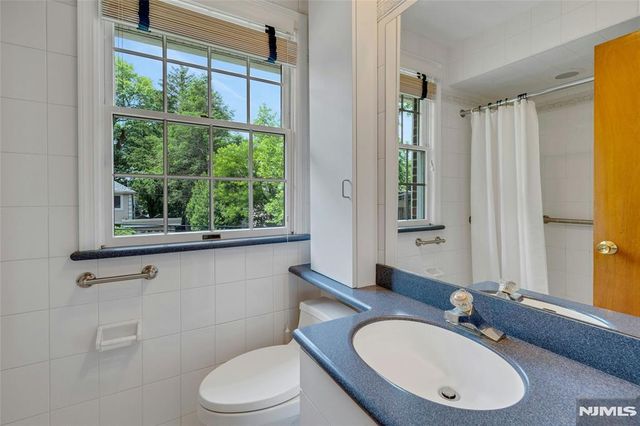 12 Glenwood Avenue, Demarest, NJ 07627