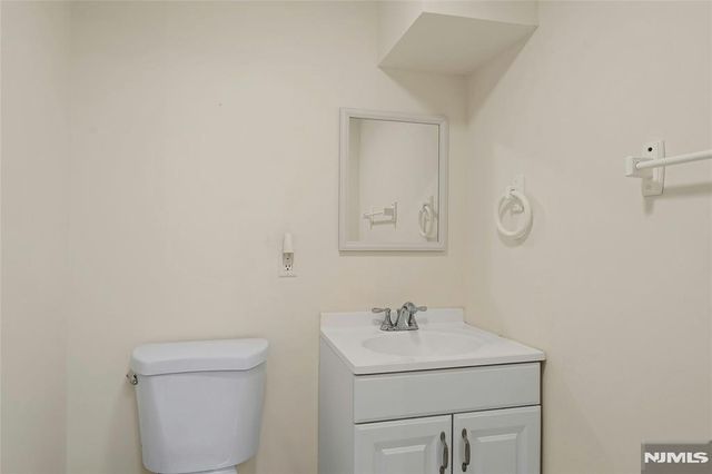 12 Glenwood Avenue, Demarest, NJ 07627