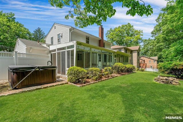 12 Glenwood Avenue, Demarest, NJ 07627