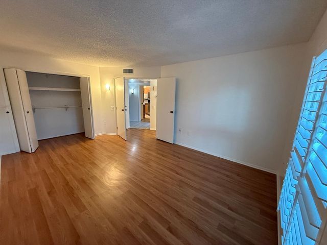 16653 N 103rd Avenue, Sun City, AZ 85351