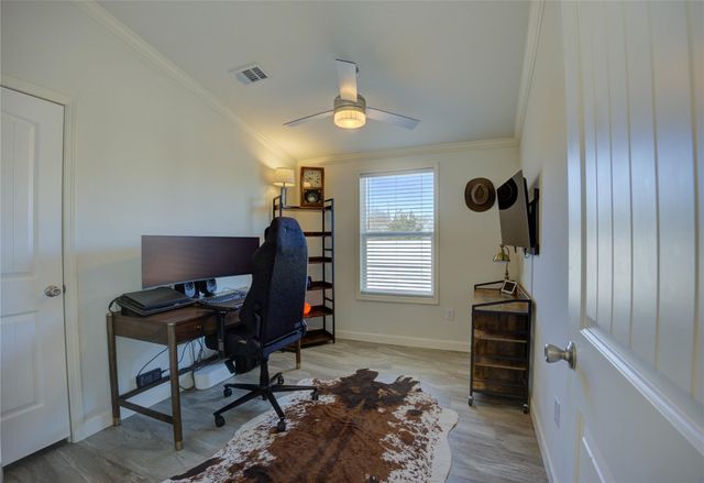 3039 County Road 205, Caldwell, TX 77836