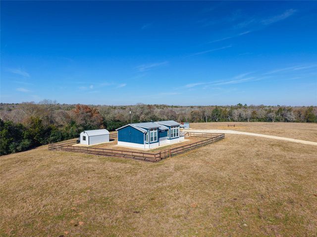 3039 County Road 205, Caldwell, TX 77836