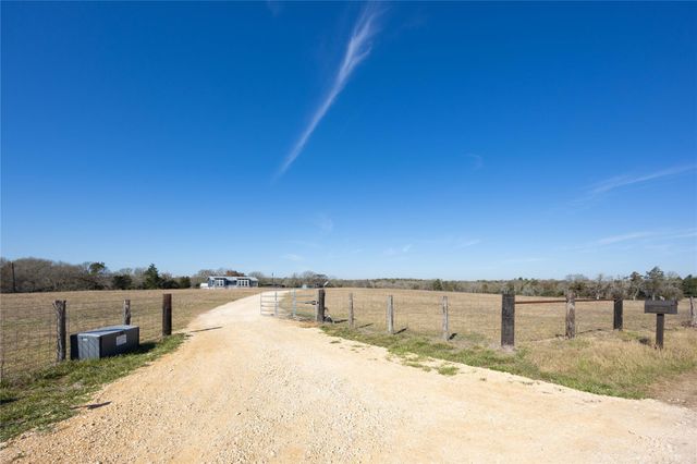 3039 County Road 205, Caldwell, TX 77836