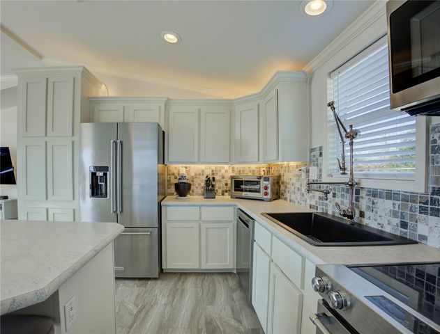 3039 County Road 205, Caldwell, TX 77836