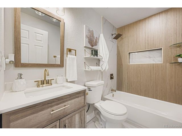 1435 Quebec St, Denver, CO 80220