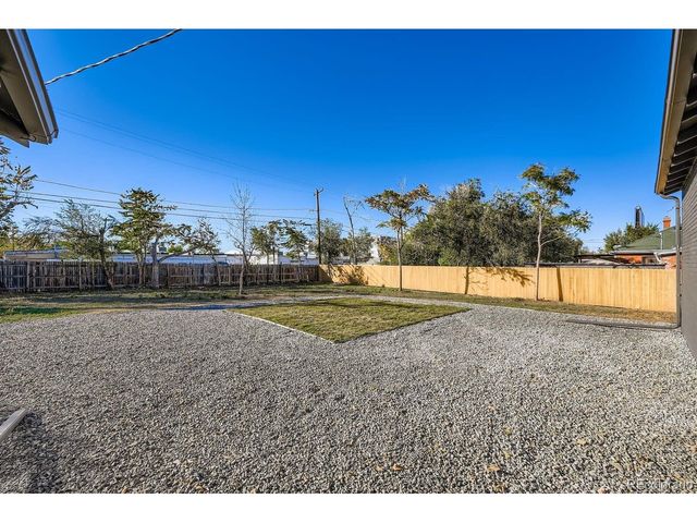 1435 Quebec St, Denver, CO 80220