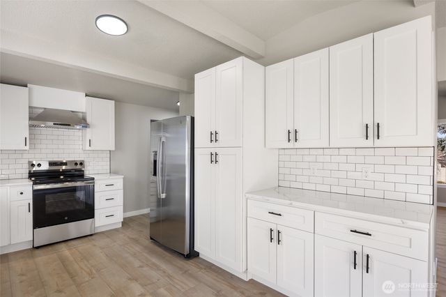 953 S Garden Drive, Moses Lake, WA 99837