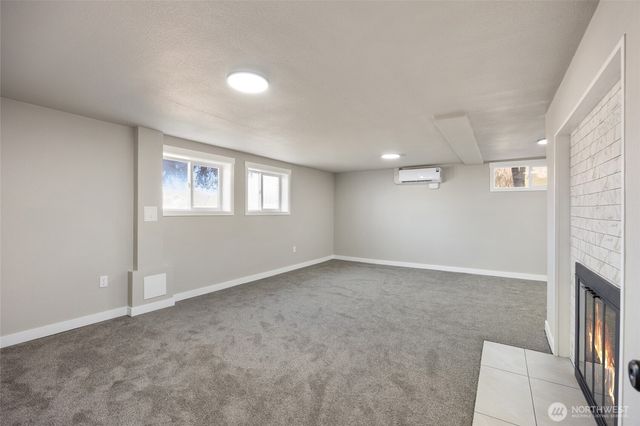 953 S Garden Drive, Moses Lake, WA 99837