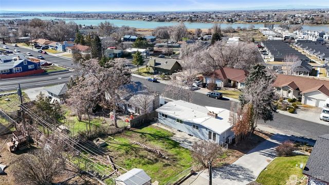 953 S Garden Drive, Moses Lake, WA 99837