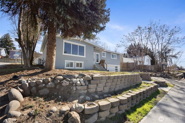 953 S Garden Drive, Moses Lake, WA 99837