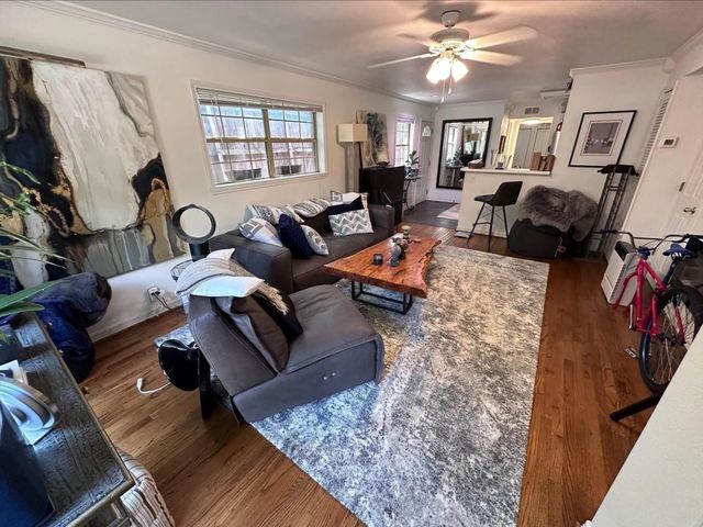 4222 Newton Avenue 101, Dallas, TX 75219