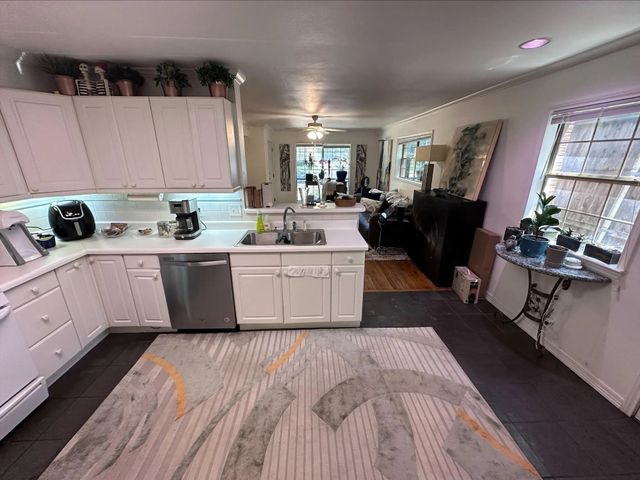 4222 Newton Avenue 101, Dallas, TX 75219