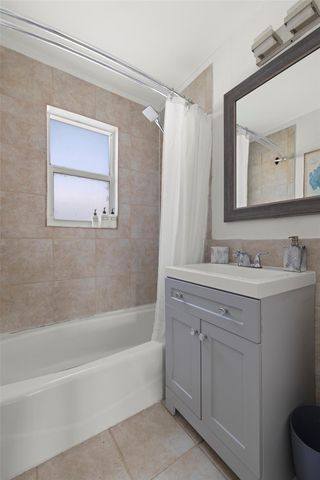 413-415 SE 23rd St, Fort Lauderdale, FL 33316