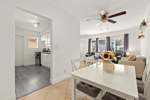 413-415 SE 23rd St, Fort Lauderdale, FL 33316