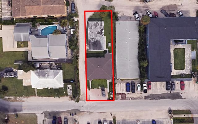 413-415 SE 23rd St, Fort Lauderdale, FL 33316