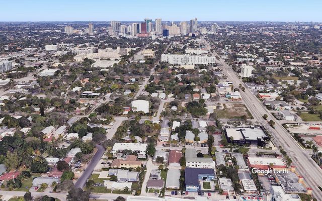 413-415 SE 23rd St, Fort Lauderdale, FL 33316