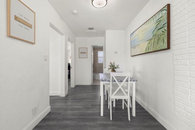 413-415 SE 23rd St, Fort Lauderdale, FL 33316