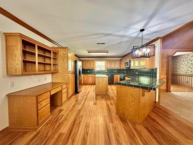 2404 N Arch Street, Sheridan, AR 72150