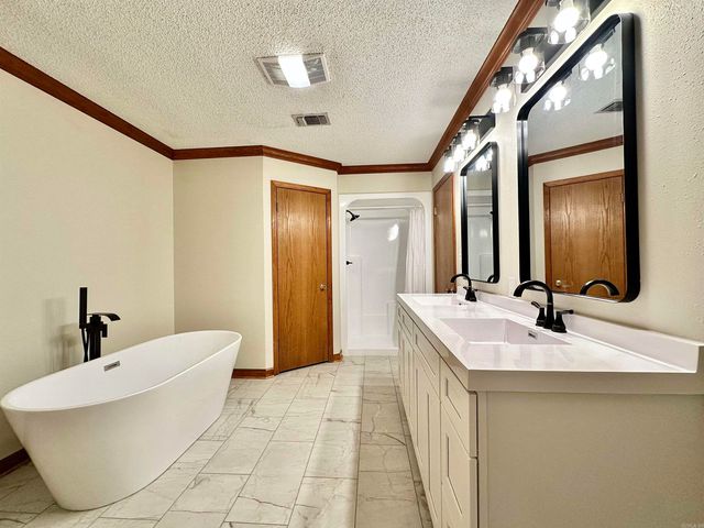 2404 N Arch Street, Sheridan, AR 72150