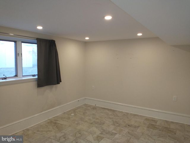 512 DARTMOUTH DR, King Of Prussia, PA 19406